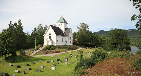 Eidsfoss kirke, Hof Vestfold